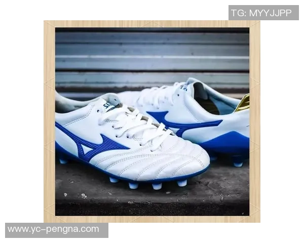 各大球星穿什么足球鞋揭秘 解析每款鞋履背后的独特设计与技术 各大球星穿什么足球鞋揭秘 解析每款鞋履背后的独特设计与技术